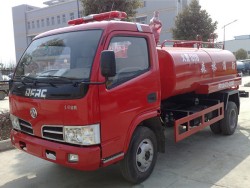 Dongfeng Duolika 4000L 불 물뿌리개 트럭