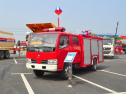 중국 2.5 톤 불 싸움 물 유조 트럭