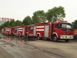 4000L DONGFENG 4x2 불 싸움 트럭