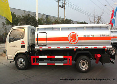 중국 4x2 급유 연료유 납품 트럭 이중 회로 압축 에어 브레이크를 가진 4000 L 협력 업체